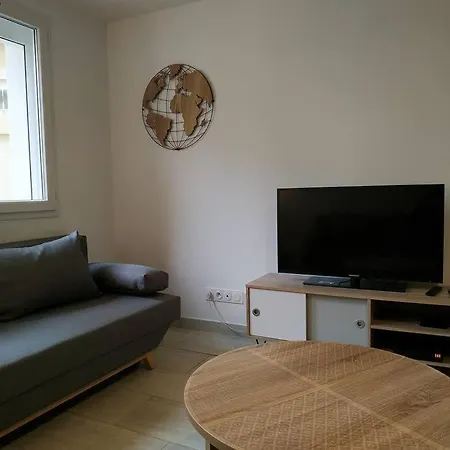 Superbe T2 Proche De La - Climatisation + Parking * 卡内
